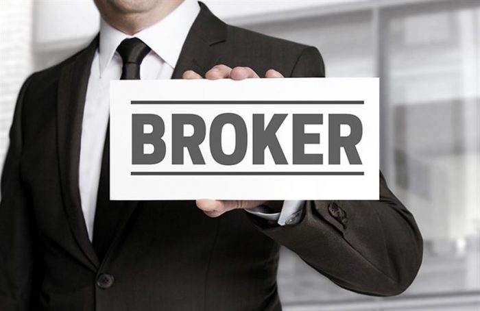 Broker là gì
